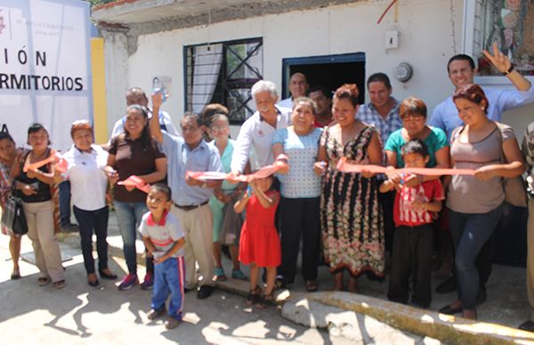 Antorcha inaugura obras en colonias populares de Córdoba