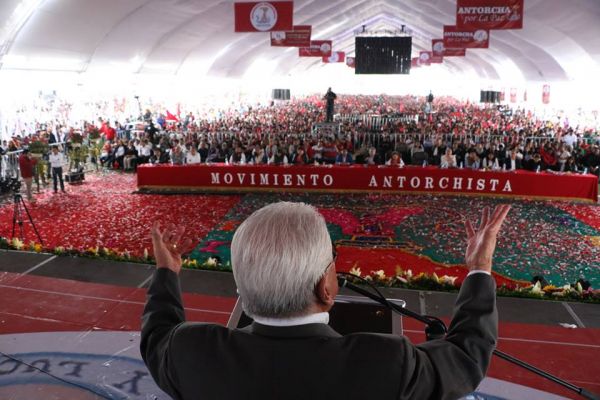 México necesita un gobierno del pueblo para acabar con el neoliberalismo que genera pobreza