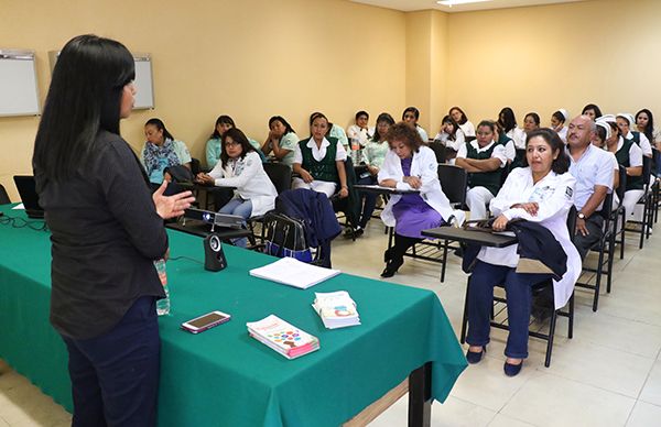  Capacitan a personal del IMSS en materia de Derechos Humanos