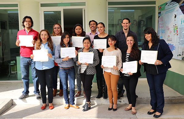  Brindan diplomado a psicólogos en Chimalhuacán