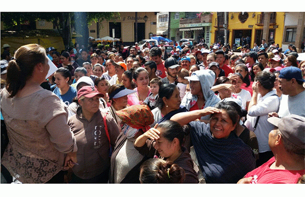 Solicitan pueblos ser incluidos en el programa de obra 2017 de Tangancícuaro