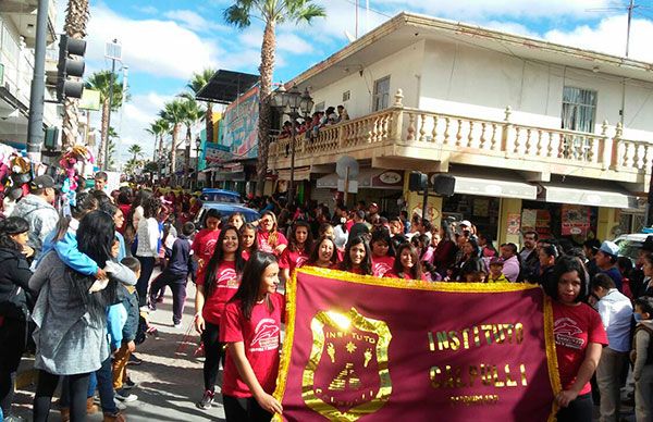 Instituto Calpulli partícipe del desfile revolucionario 