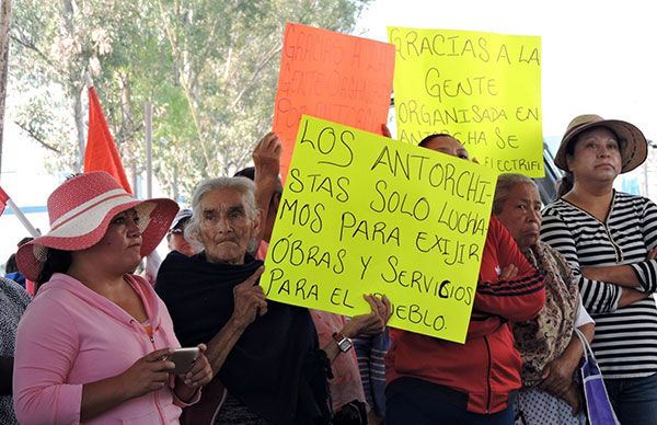 Secretaria de Finanzas agenda mesa de trabajo con antorchistas