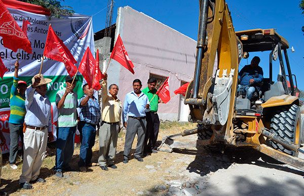  Arrancan los trabajos de dos obras en Molcaxac