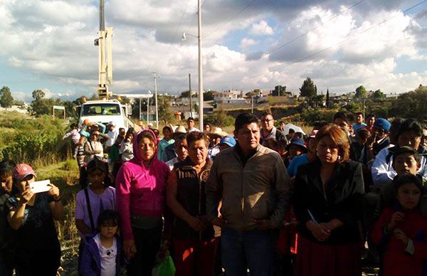 Habitantes de Belén celebran construcción de puente peatonal