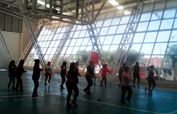 Promueven deporte con megaclases de zumba y nueva unidad deportiva