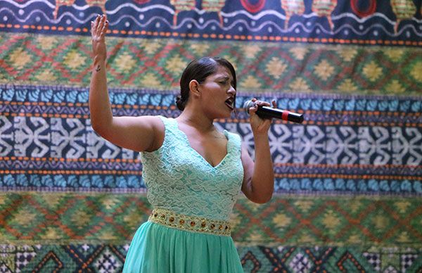 Grandes intérpretes desfilan por el escenario del Auditorio Clara Córdova