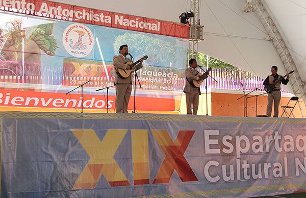 La cultura cambia la mentalidad de la gente: dueto poblano