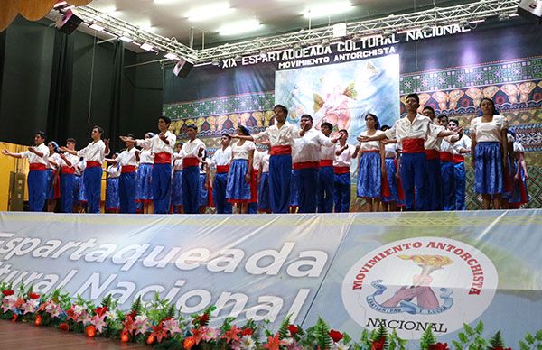 Ganan jóvenes de Chimalhuacán segundo lugar en poesía coral