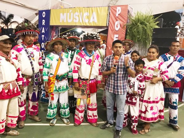 Huicholes, comprometidos en preservar cultura y tradiciones 