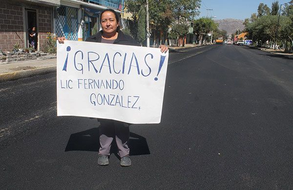 Vecinos de Valle de Los Reyes agradecen a Antorcha por repavimentación 