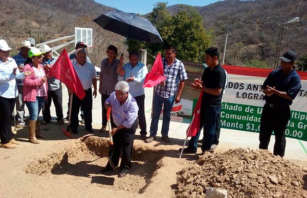 Inician techumbre en Cañada Grande