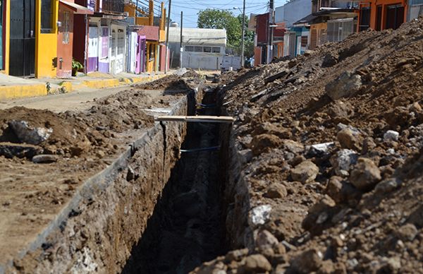 Gestión de Antorcha lleva obra de sanidad al fraccionamiento Jardines del Castillo en Xalapa