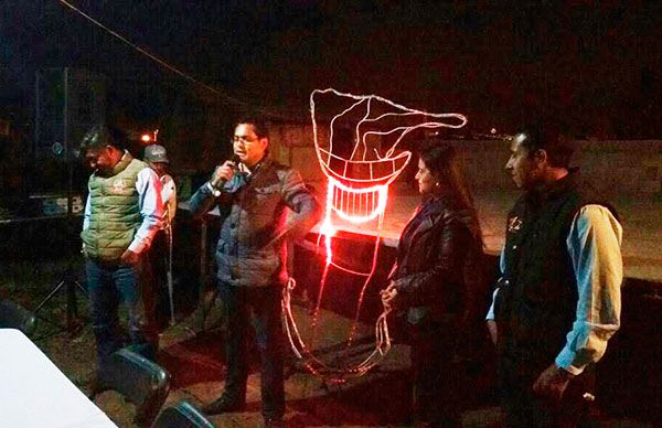   Festejo por electrificación en Santa Cruz 