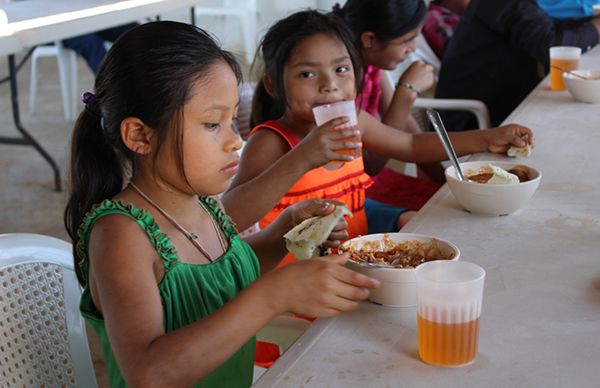 Ponen en marcha comedor comunitario en el municipio de Soteapan