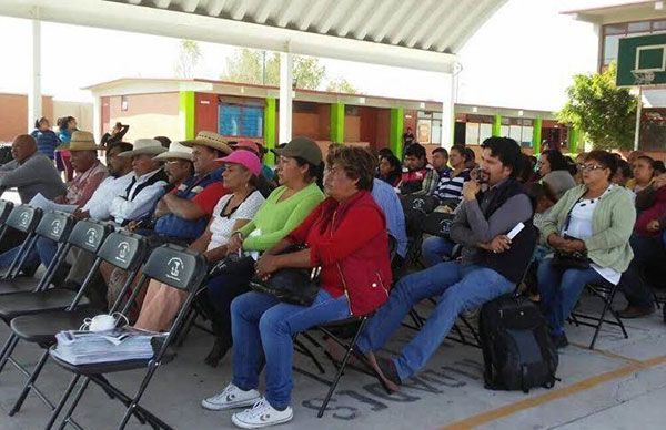 Se reúnen líderes antorchistas en Tecámac       