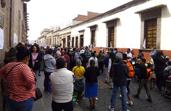 Ayuntamiento de Morelia no soluciona y obliga a ciudadanos a manifestarse