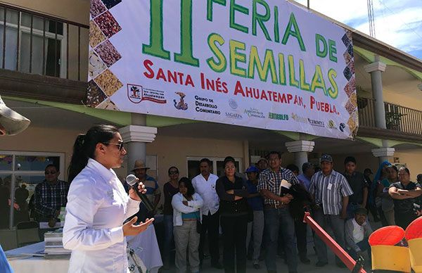  Se realiza con éxito 2da Feria de la Semilla