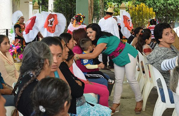 En Coetzala festejan el día internacional de la mujer