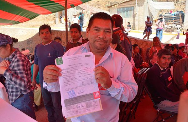 420 lotes regularizados en primera etapa de entrega en la colonia Ricardo Calva 