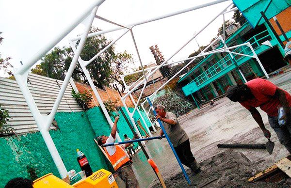 Con una inversión de más de un millón 207 mil pesos se construyó la velaria de la primaria Agustín Banda Sevilla, en Xochimilco 