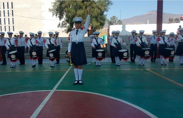 Michoacán triunfa en el VIII Encuentro Nacional de Bandas de Guerra