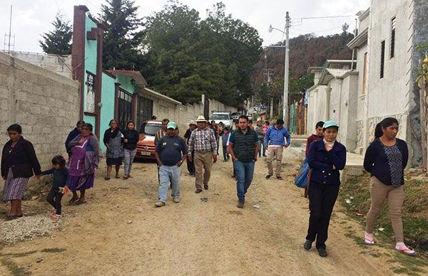 Obras Públicas revisa obra de pavimentación