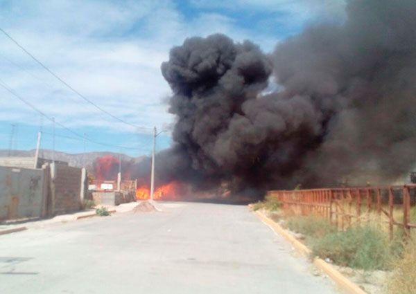 Se queman jacales en Valle La Rosita