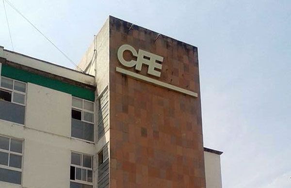 Acuden a la CFE División del Bajío 