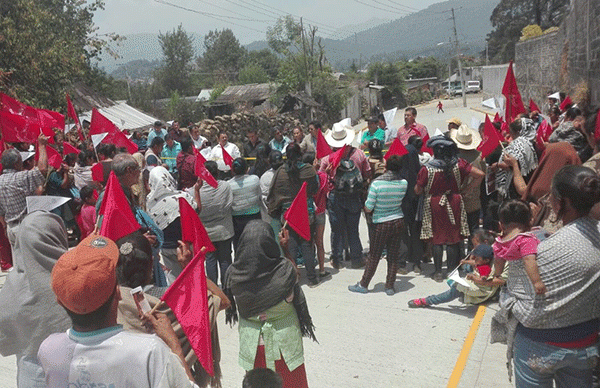 400 familias de Salvador Escalante beneficiadas por pavimentación