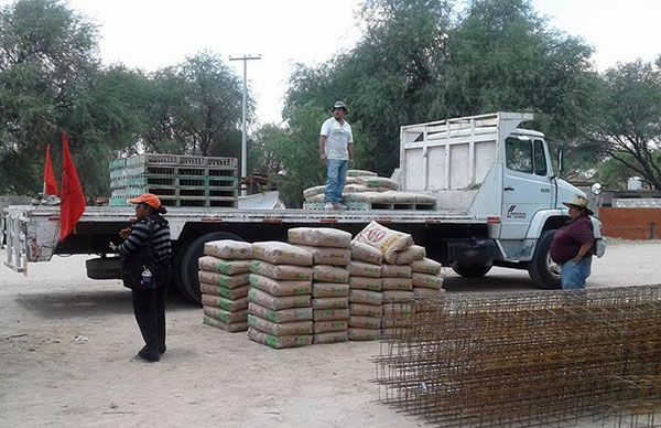  Familias beneficiadas con material para vivienda