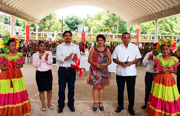  Inauguran cancha techada en Madero 2da Sección 