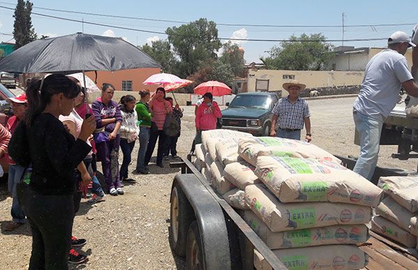 Reciben apoyos a la vivienda familias de Pánuco