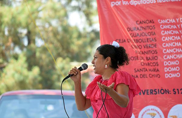 Inaugura Antorcha cancha y domo en Guajolota