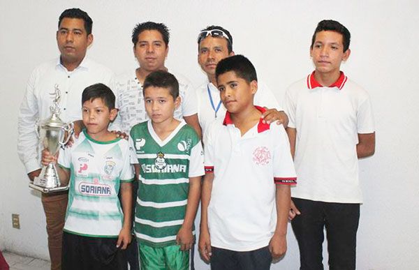 Tres equipos representaran a Coahuila en la Nacional de Futbol