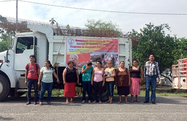 Beneficiados con vivienda familias de cuatro municipios 