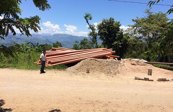  Antorchistas de Simojovel logran drenaje para El Vergel