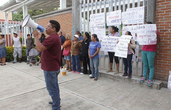 Denuncian autoritarismo del IEBEM para asignar a Director de Telesecundaria   