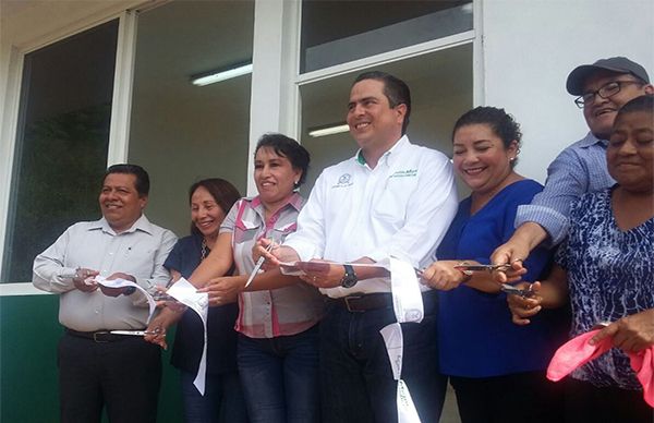 Inauguran aulas en la primaria Tlacaélel en Coatzacoalcos