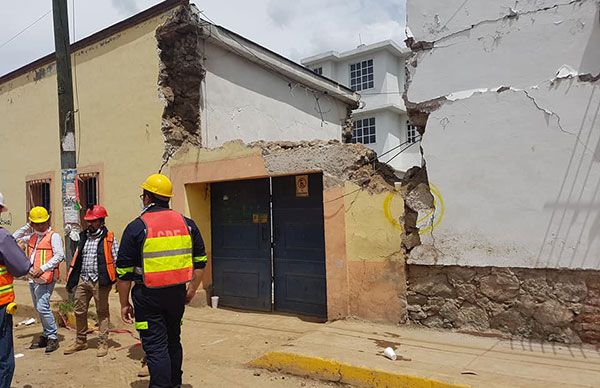 Antorcha construye casitas provisionales para afectados por el sismo 