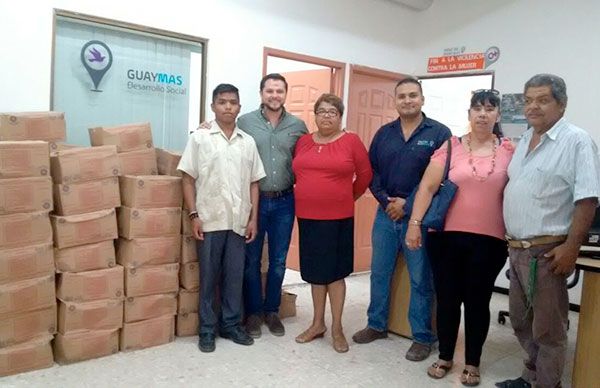 Entrega municipio de Guaymas despensas para familias antorchistas