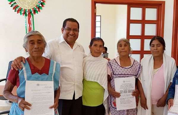 Apoya ayuntamiento de Ahuatempan a corregir actas 