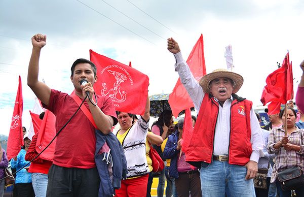 Alcanzan compromisos de obra con alcalde de Huehuetla 