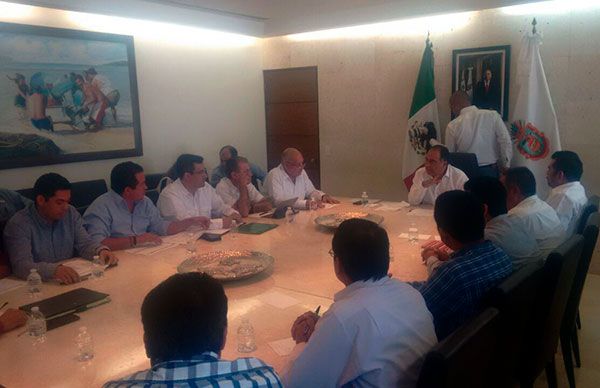 Se reúne Antorcha con gobernador en Guerrero; se compromete a resolver demandas 