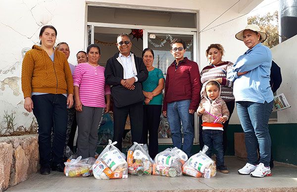 Entrega Antorcha  apoyos alimenticios en Panuco