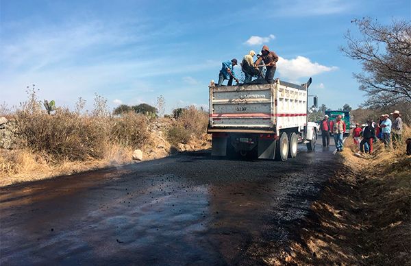 Logra Antorcha 2da.etapa de pavimentación de camino La Presa-Bathá