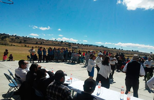 Contarán comunidades de Tlaxco con canchas de usos múltiples