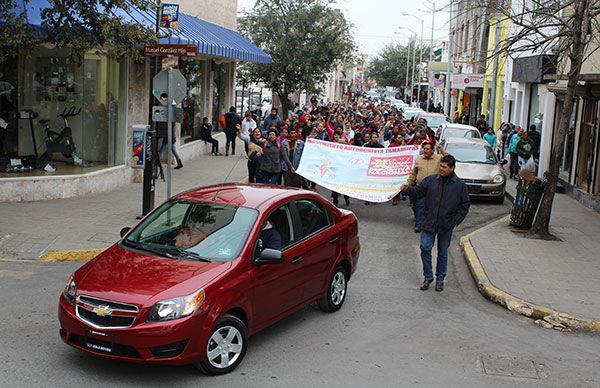 Antorchistas tamaulipecos entregaron Aveo 2018