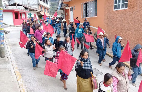 En San Bartolo Tutotepec prevalece la indolencia gubernamental