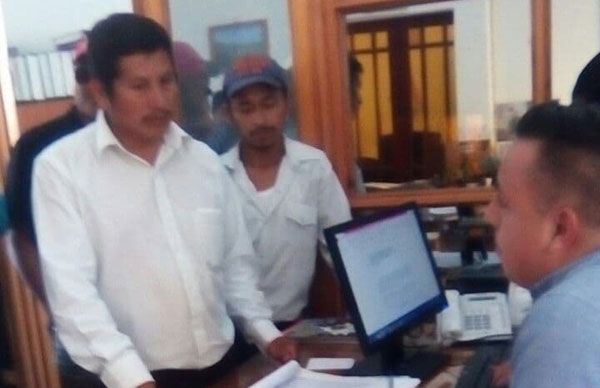  Habitantes de Texcaltitlán logran acuerdos con el gobierno municipal